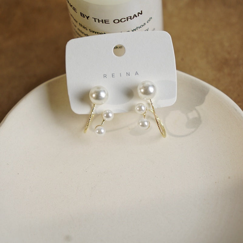 Pearl ear-rings